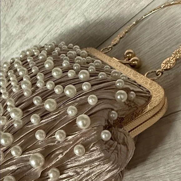 Elegant Pearl-Embellished Pink Clutch/Cold Chain Strap; NWOT - Picture 8 of 9